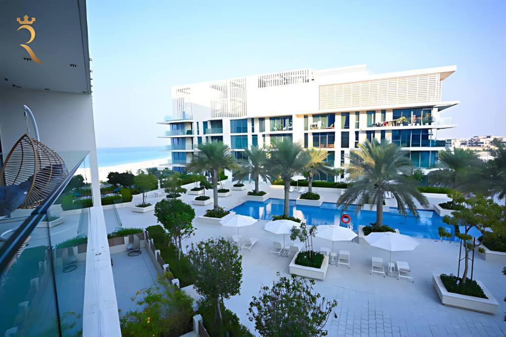 Seaside 1Br Retreat With Pool & Gym In Saadiyat Island Leilighet Abu Dhabi Eksteriør bilde