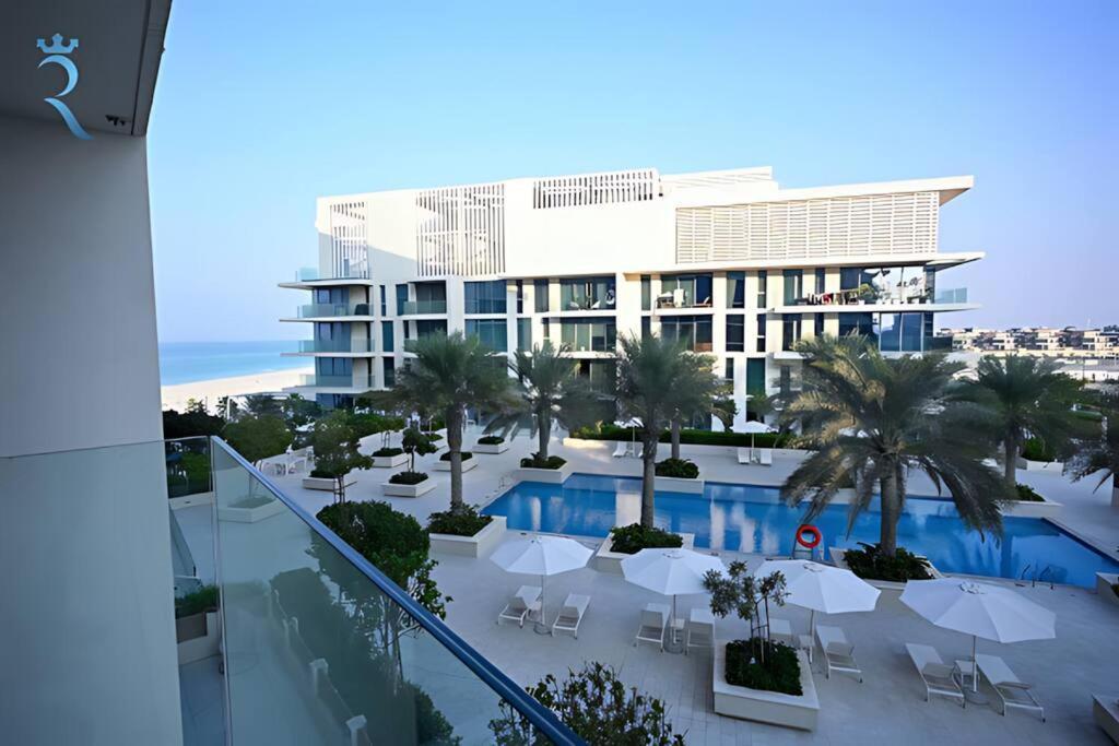 Seaside 1Br Retreat With Pool & Gym In Saadiyat Island Leilighet Abu Dhabi Eksteriør bilde